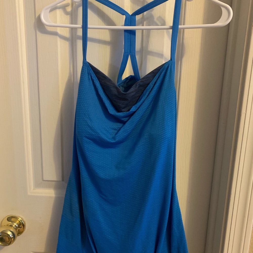 Lululemon tank with built in bra